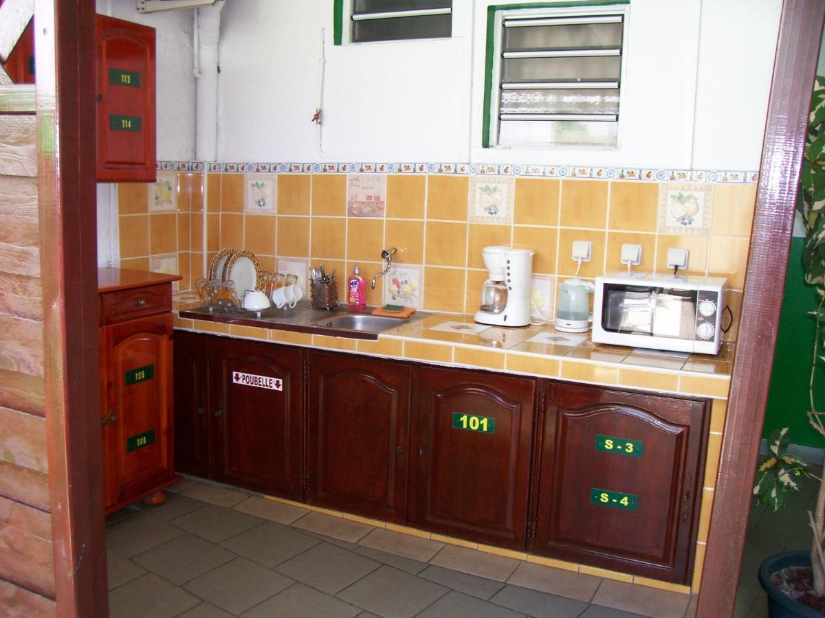 Hotel Le Nathania Saint Pierre Esterno foto